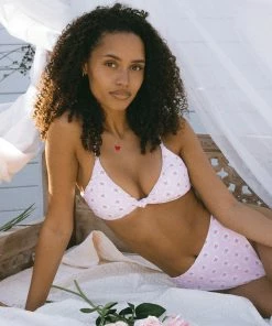 Dippin Daisy&apos;s Zen Top - Open Heart