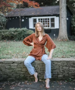 Onīrik īrik Juno Kimono Top / Sugar Almond Brown Silk