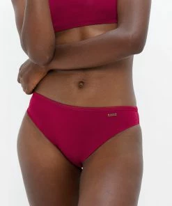 1 People Brisbane BNE - Bottom