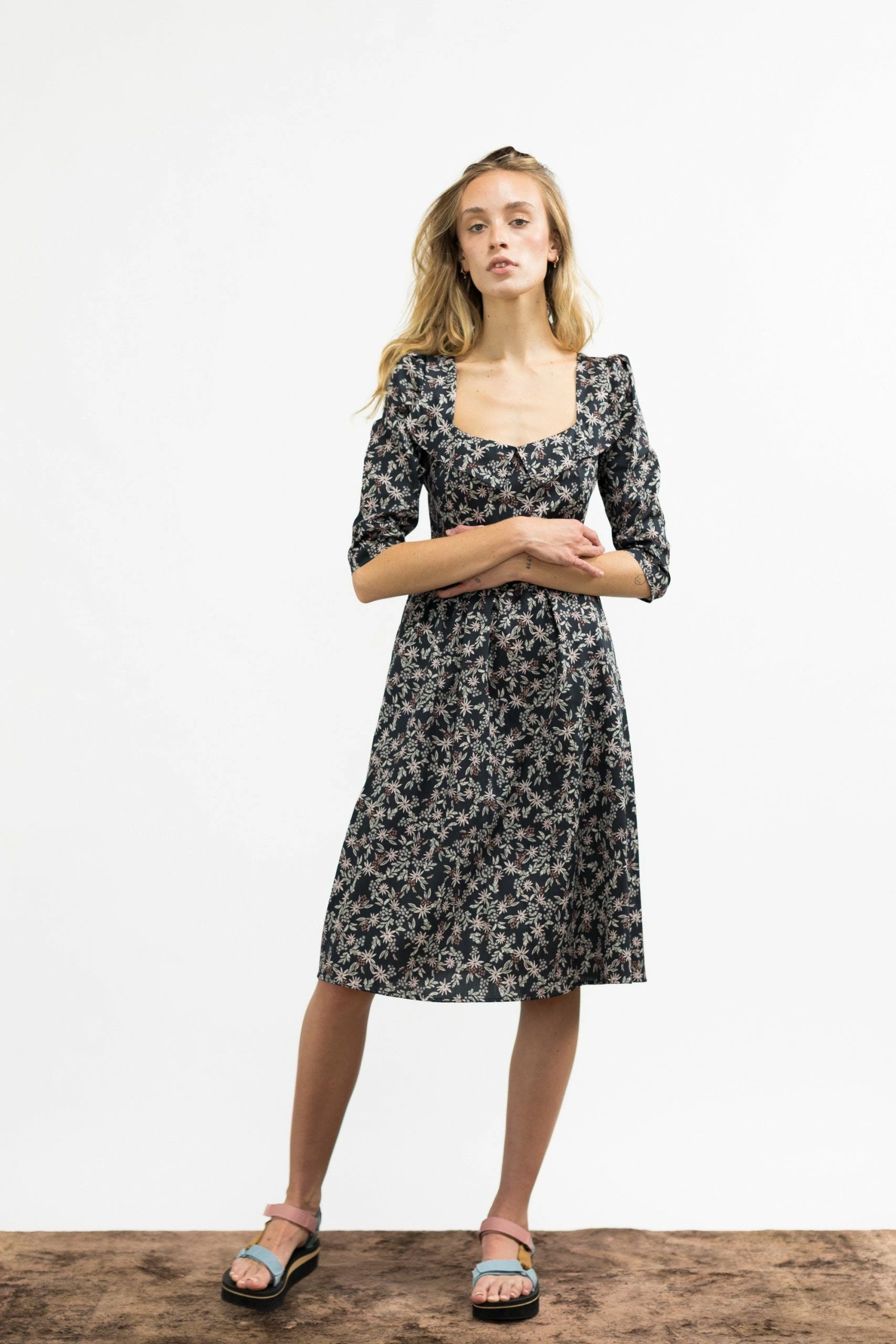 Onīrik īrik Marisol Dress / Black Cotton Floral - Image 3