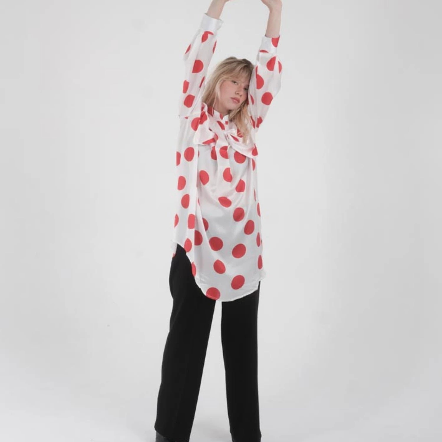 SOHUMAN Artemis White Blouse With Printed Red Circles - Image 3