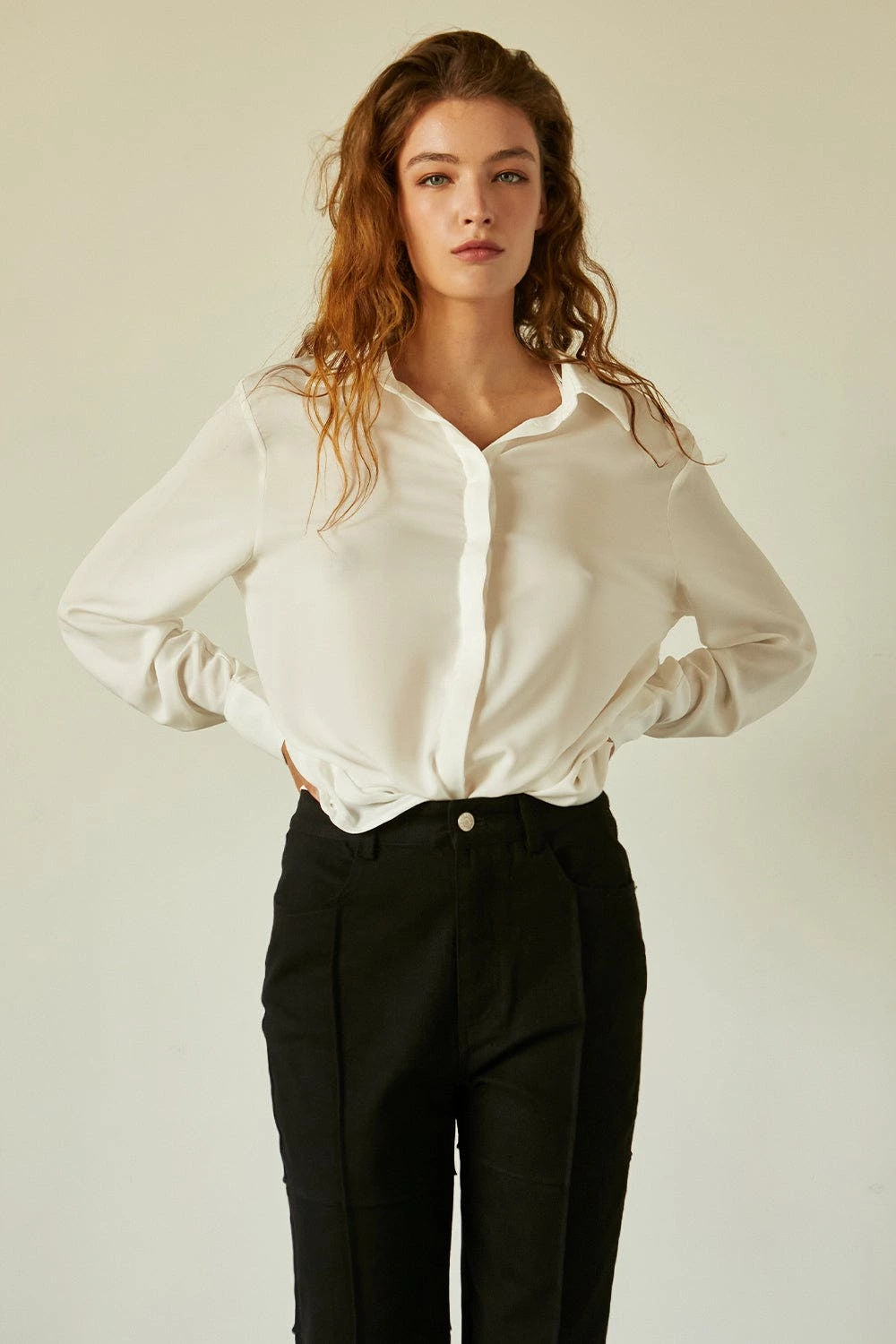 Crescent Ava Open Back Satin Shirt - Image 4