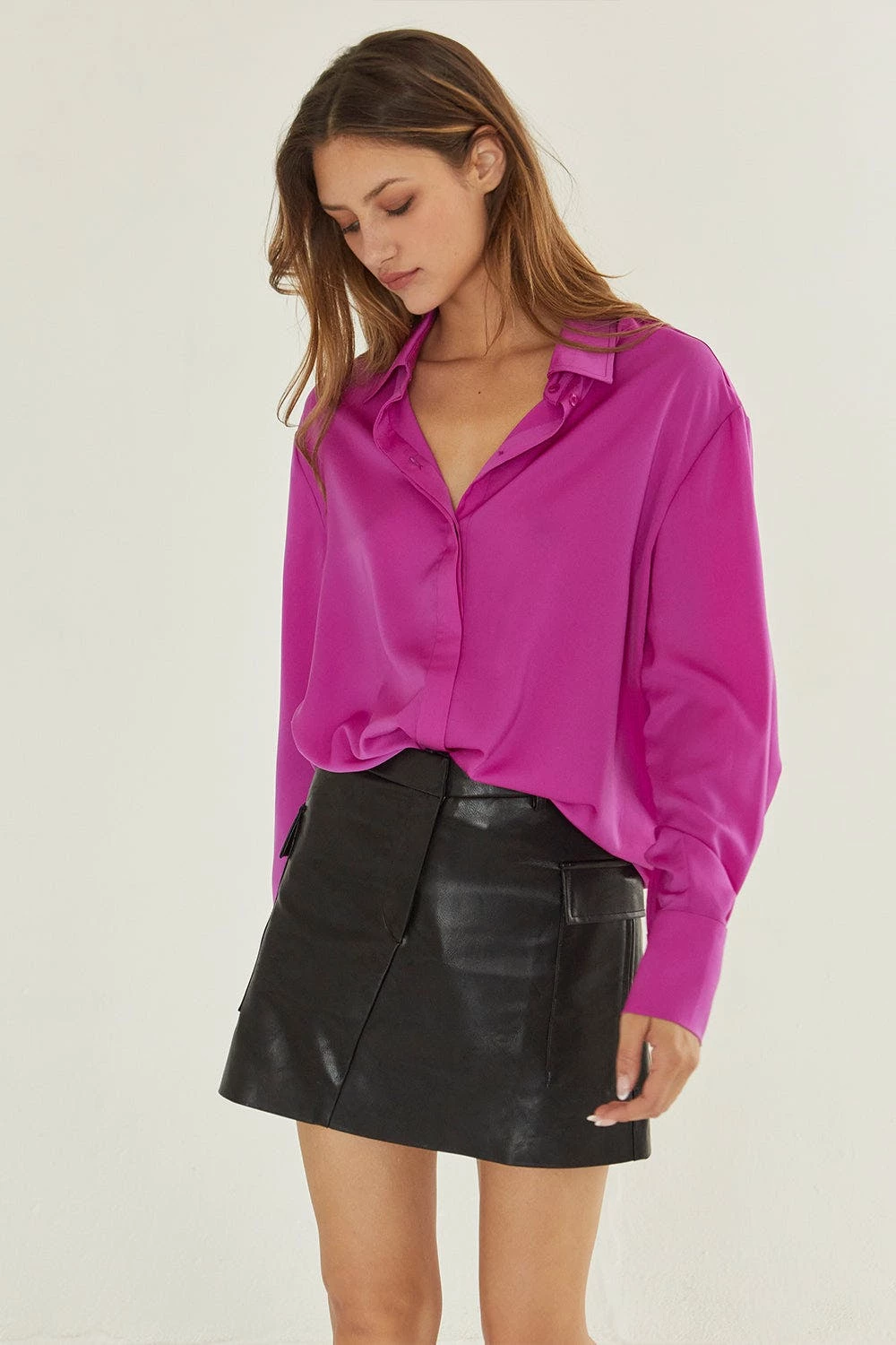 Crescent Ava Open Back Satin Shirt - Image 7