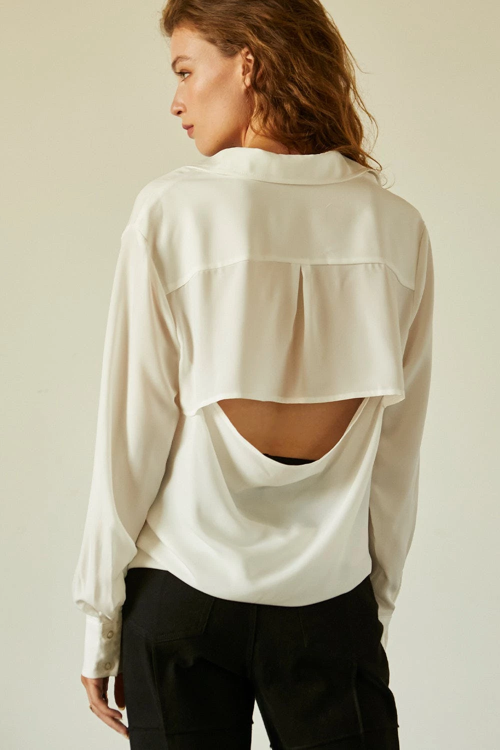 Crescent Ava Open Back Satin Shirt - Image 2