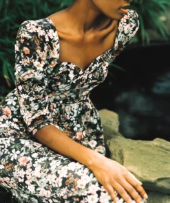 Onīrik īrik Violet Dress With A Sweetheart Neckline/Black Floral Cotton