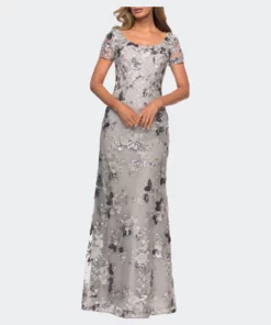 La Femme Loral Short Sleeve Formal Dress With Scoop Neck