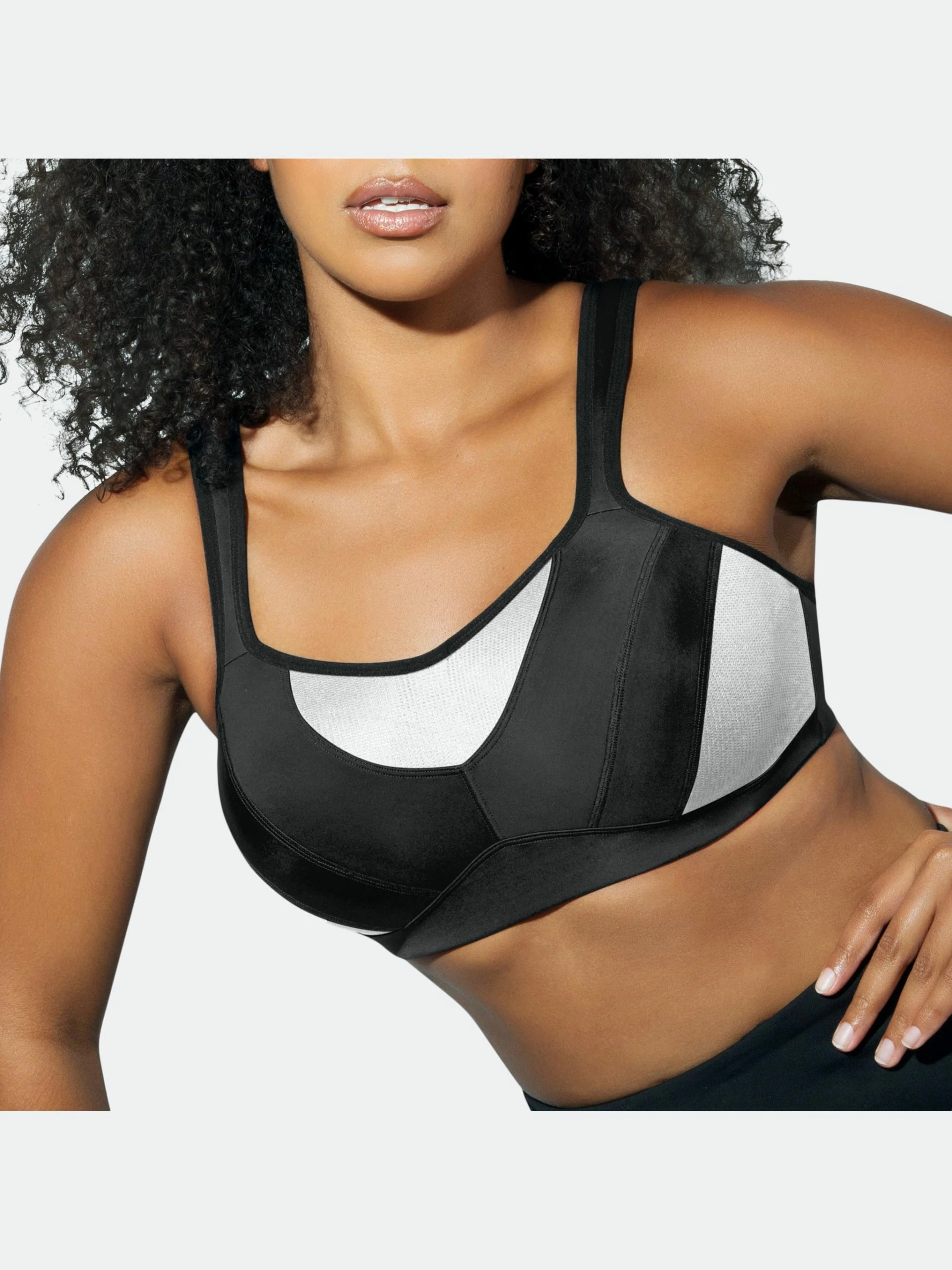 Parfait Dynamic Padded Performance Sports Bra - Black - Image 3